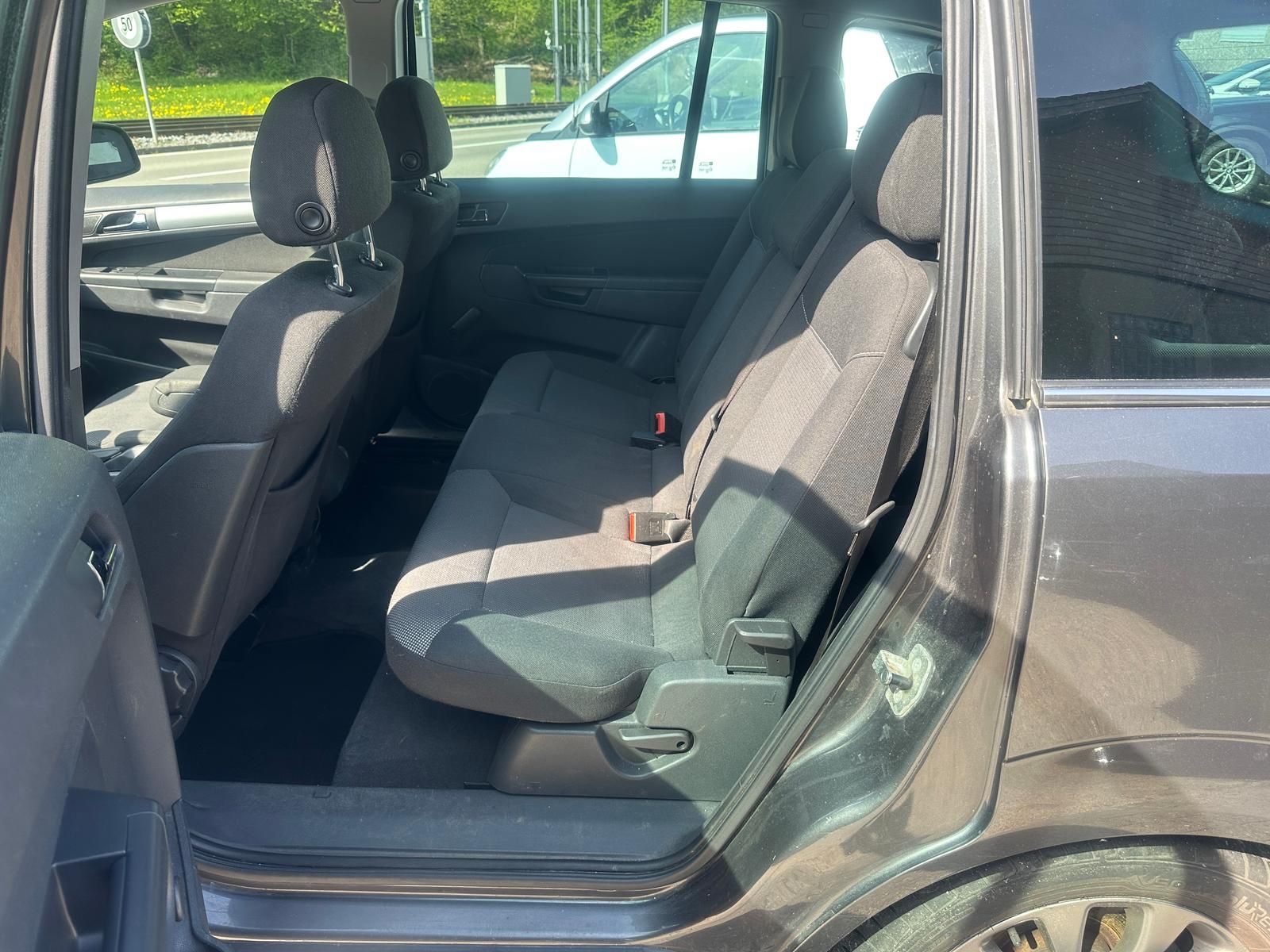 Opel Autos: Opel Zafira B22,Zum selbst aufbereiten für die MFK,Klima,Sit – Gebraucht aus Wängi von AA3 8