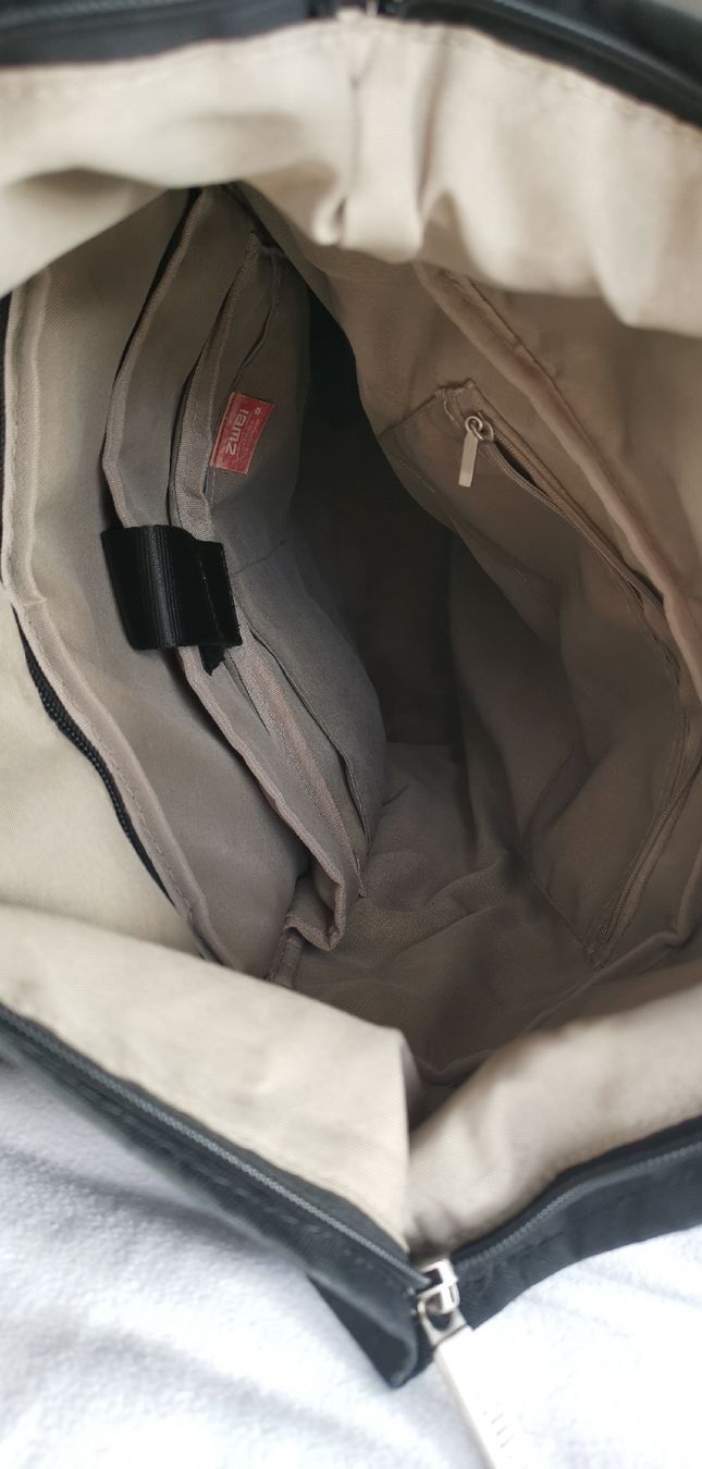 Zaini: Schwarzer Rucksack Marke ZWEI – Usato da Uetendorf venduto da Timo2022 7