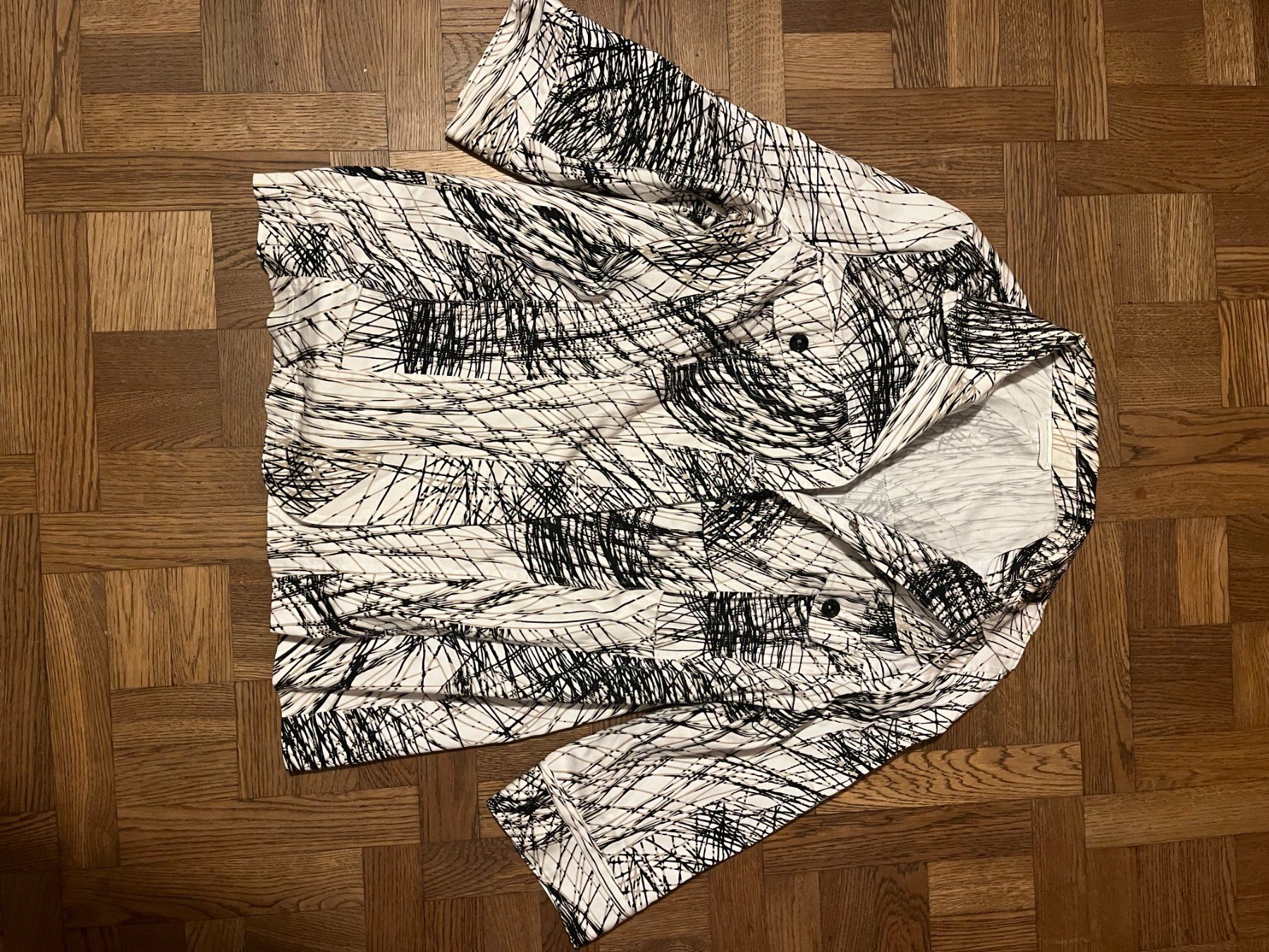 Vestes: Jacke – D'occasion à solothurn par Floefi