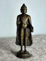 Buddha Statue aus Bronze im Gandhara-Stil