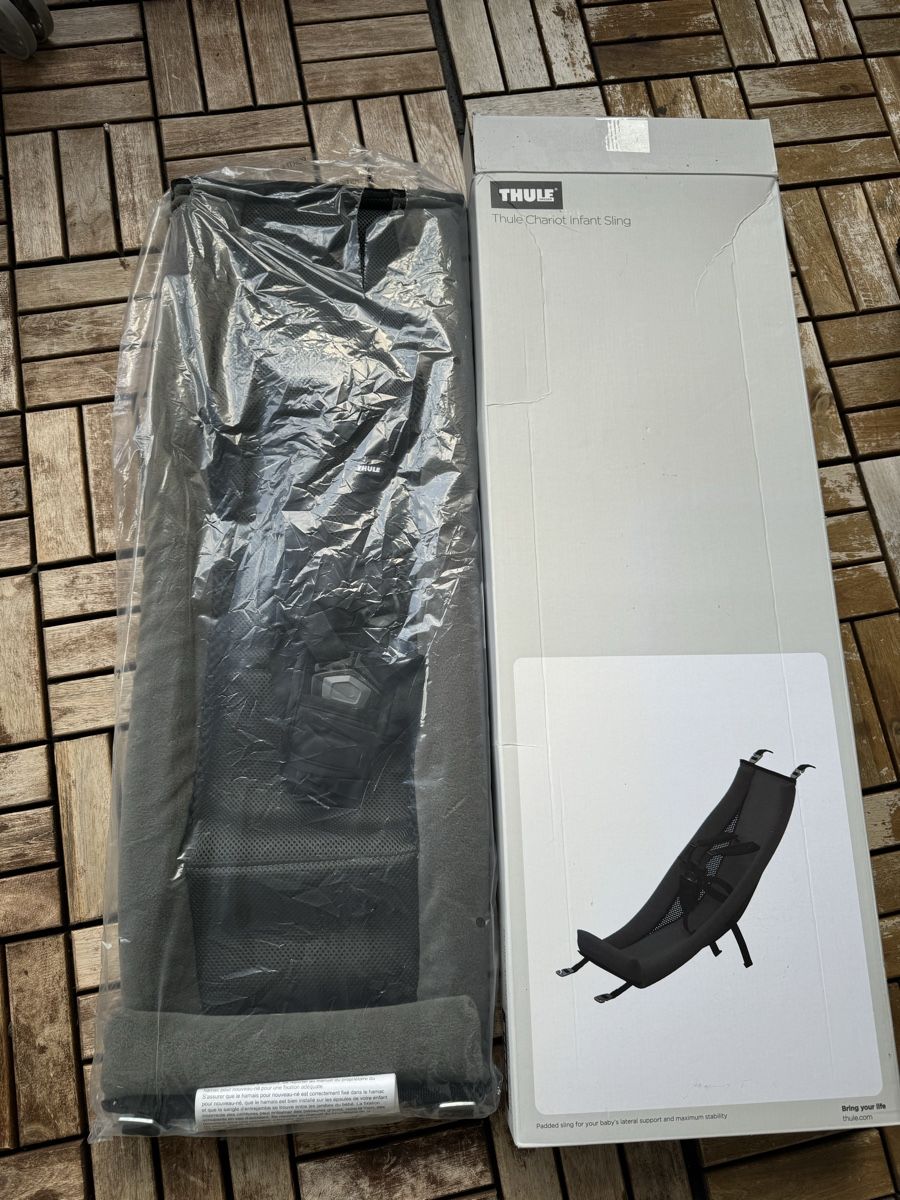 Amache: Thule Chariot Infant Sling, neuwertig – Nuovo (secondo la descrizione) da Hagendorn venduto da faata01