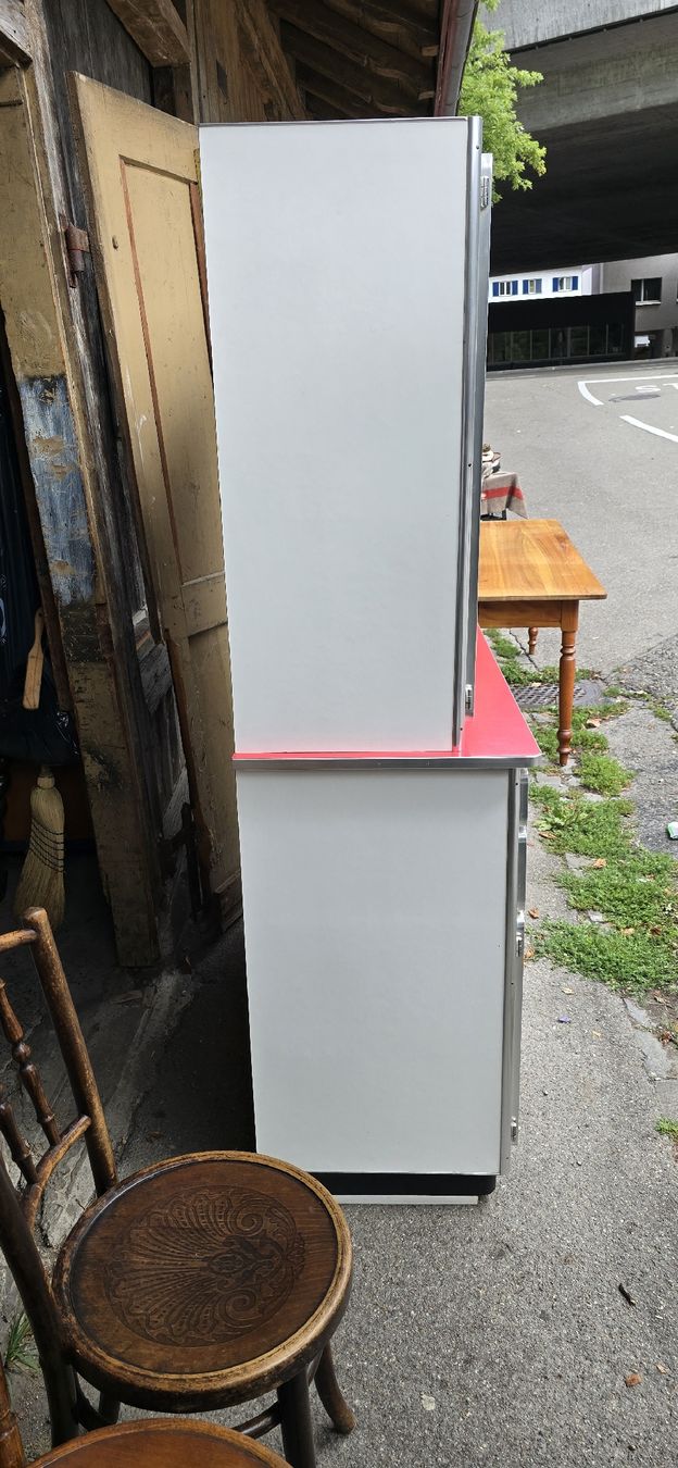 Credenze: Küchenbuffet,  Kelko,  Chuchichäschtli,  vintage – Usato da Zürich venduto da Reni8048 2