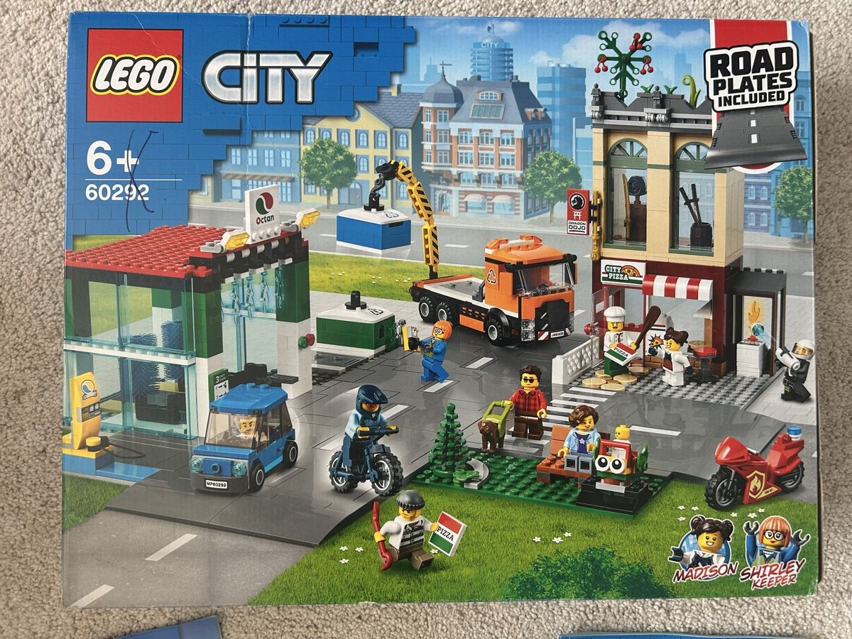 Lego Kit di costruzioni: LEGO City 60292 Stadtzentrum – Usato da Züberwangen venduto da Cindarellina13 1
