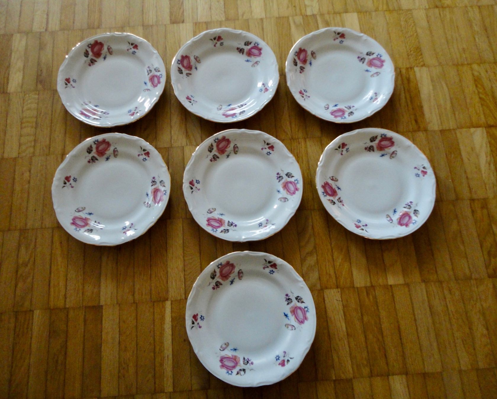 Piatti: Teller mit Rosenmuster, 7 Stk. - Vintage Charme – Usato da WÄDENSWIL venduto da katti01 1