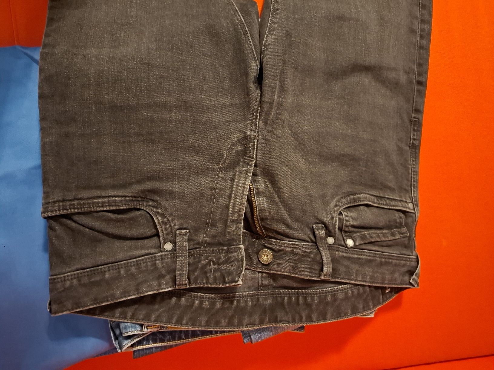 Pepe Jeans Lotti di vestiti: Hose-Mix Herren:Pepe Jeans, Stoffhose, Grösse 34/32 oder 52 – Usato da Speicherschwendi venduto da happyday72 3