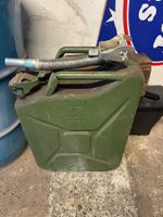 Benzinkanister 20 Liter mit Auslaufrohr gebraucht