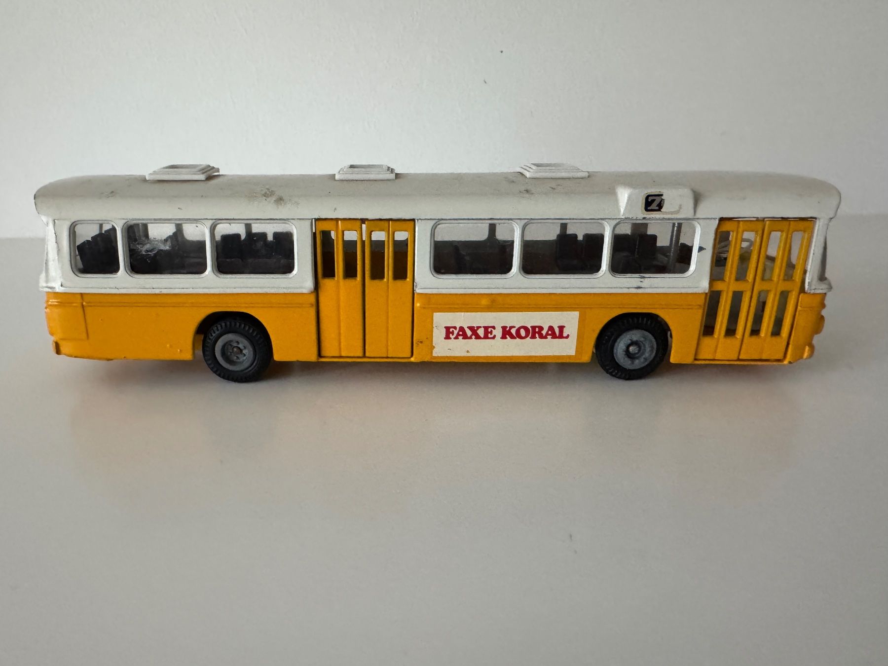 Tekno Modellini d'auto: Tekno 851 Scania CR-76 Bus – Usato da Winterthur venduto da Arma3 6