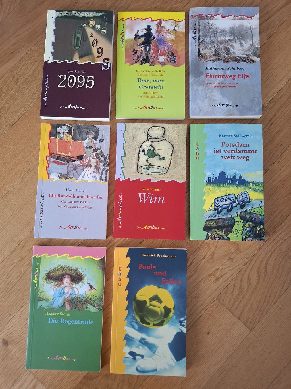 Libri: Tabu Jugendbücher, einzeln (2Fr. /Stück) oder Paket! – Nuovo (secondo la descrizione) da Rotkreuz venduto da PrelovedPicks