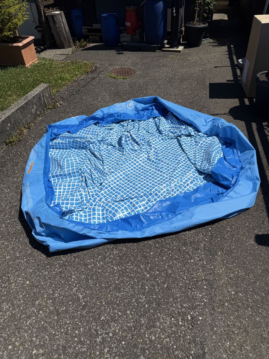 Intex Piscines: Intex Easy Pool Set Durchmesser 244 cm – D'occasion à Regensdorf par Basc