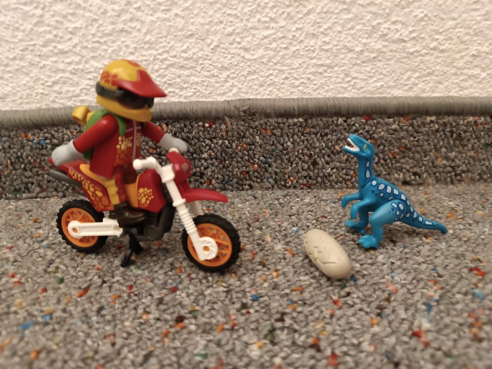 Playmobil motocross bike outlet with raptor