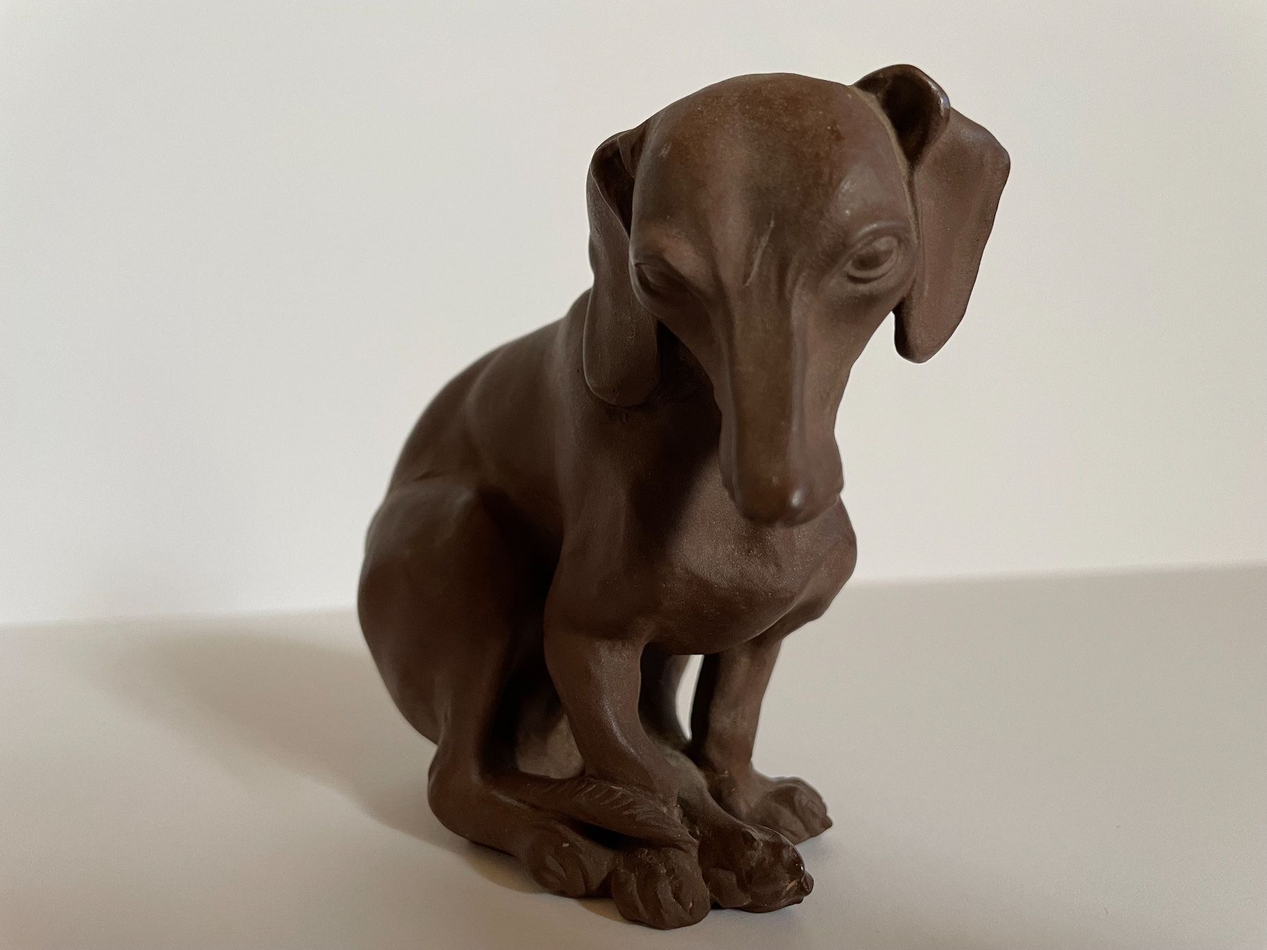 Sculture & Statue: Meisen BÖTTGERSTEINZEUG. Le teckel – Usato da St-George venduto da Raretefacts 1