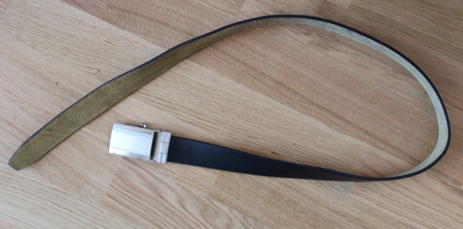 Gürtel: Gurt, verm. Leder, 107 x 3 cm. – Gebraucht aus Locarno von madame-tus-sauds 1