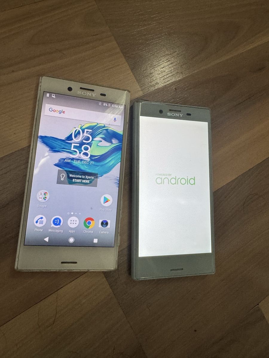 Sony Handys / Smartphones: Lot de Sony Xperia – Defekt aus Biel/Bienne von Baol1