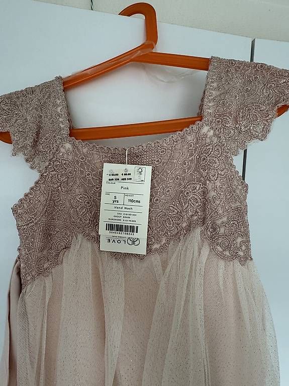 Vestiti & Gonne: Festliches Mädchenkleid – Nuovo e nell'imballaggio originale da Luzern venduto da Samsay 1