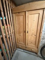 Antike Pinien Garderobe Zwei Türen mit Schublade