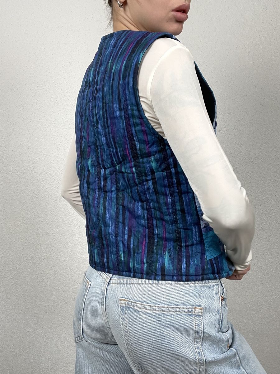 Gilet & Giacche: Vintage blue Patchwork Vest – Usato da Knonau venduto da Grapesvintage 3