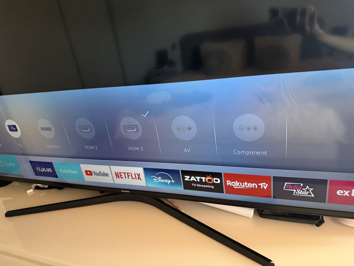 Samsung Appareils TV: Samsung 65” Smart TV  – D'occasion à Dagmersellen par Coelho3 2