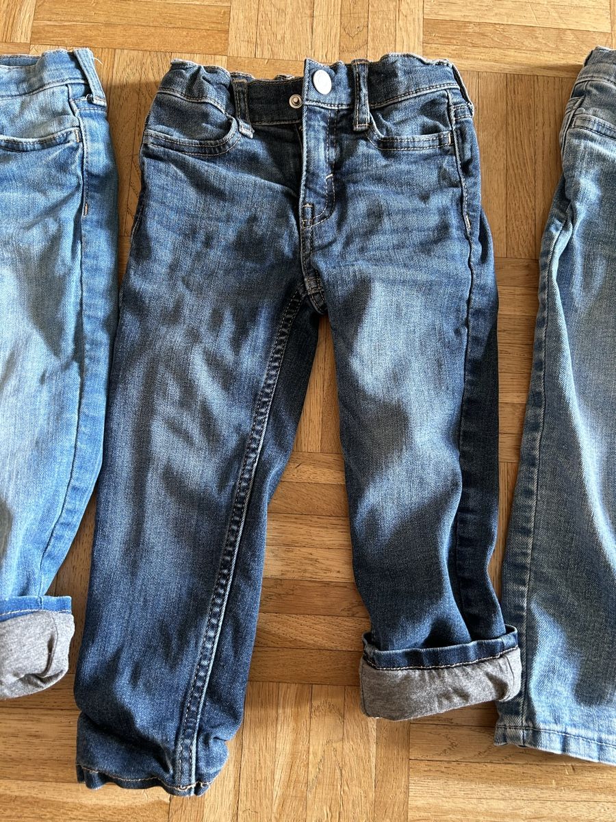 H&M Pantaloni: Lot de 3 jeans doublés H&M / taille 98 – Usato da Meyrin venduto da Bronx86 2