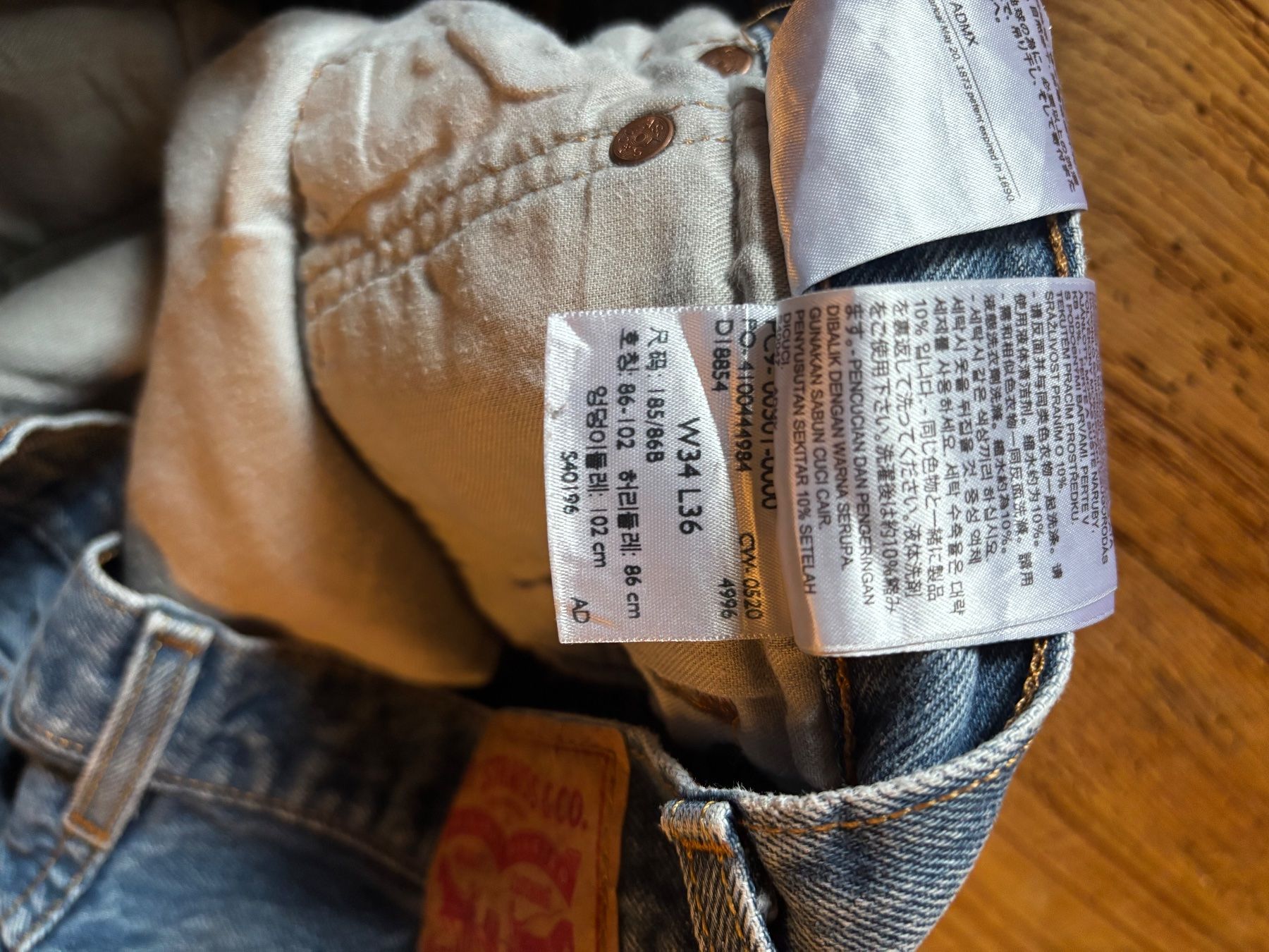 Levi's Jeans: Levi's Straight Jeans W34 L36 – Usato da Masein venduto da VintageFineShit 2