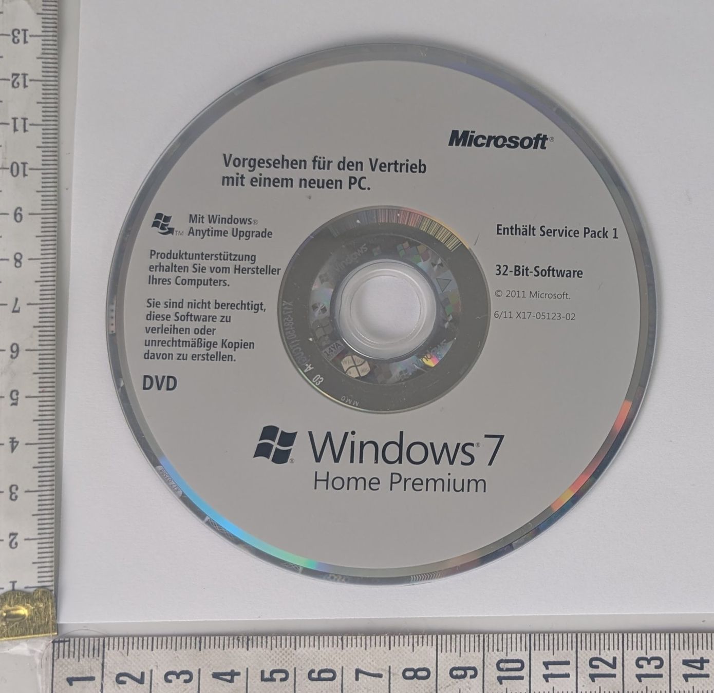 Microsoft Software: Windows 7 Home Premium, 32-Bit-Software, DVD, Top – Usato da Zürich venduto da 1.Simon