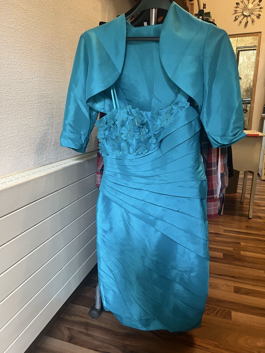 Kleider: Kleid mit Bolero petrol Grösse 38 – Neu (gemäss Beschreibung) aus St. Margrethen SG von Hundefan01