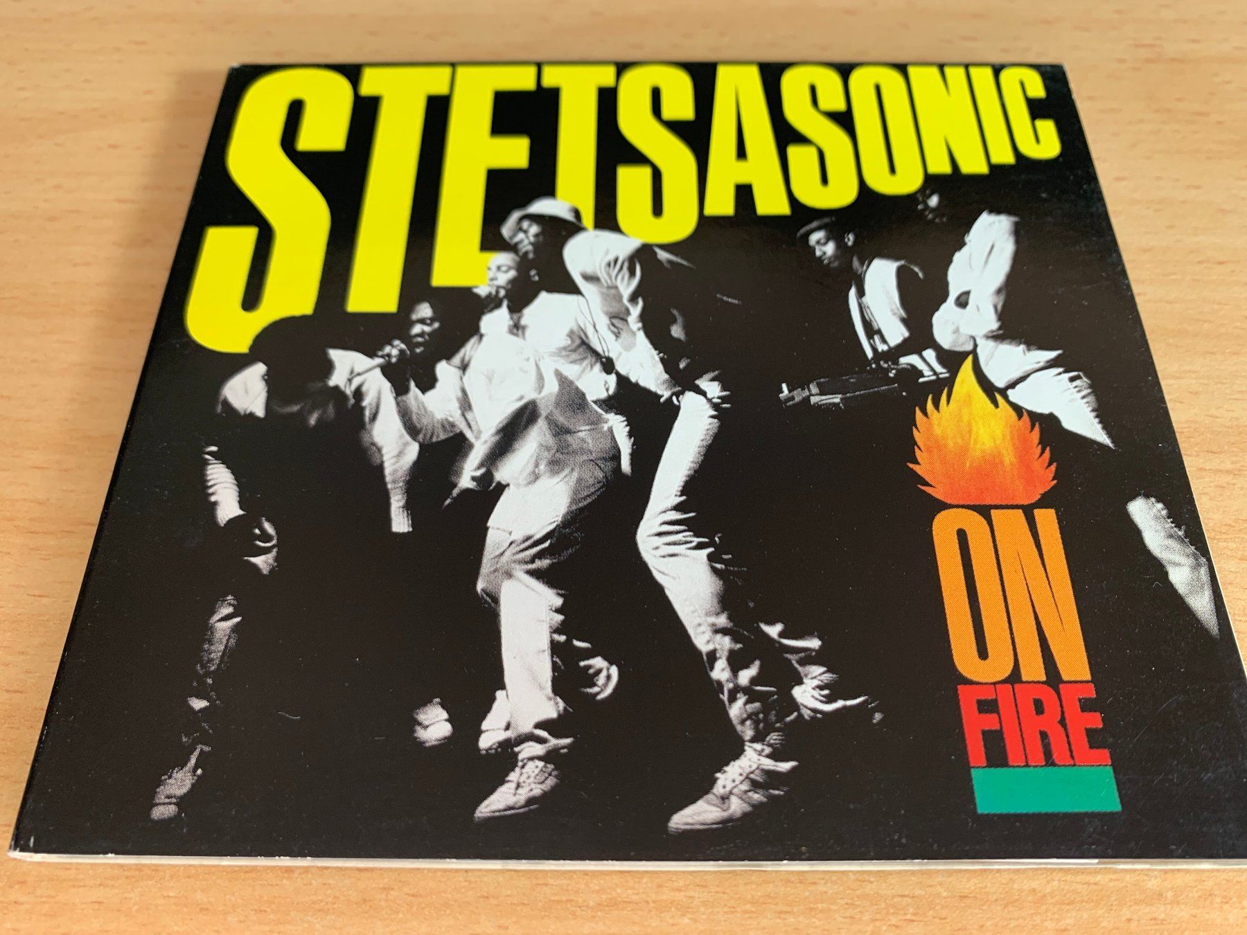 CD: Stetsasonic – On Fire – Usato da Rikon im Tösstal venduto da Alpenmutz