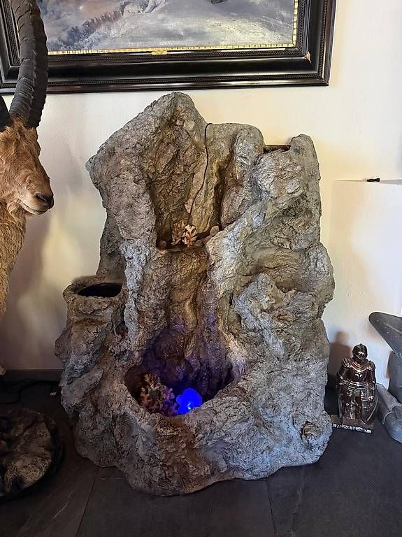 Teiche & Zierbrunnen: Felsen Brunnen – Gebraucht aus Unteriberg von wg52
