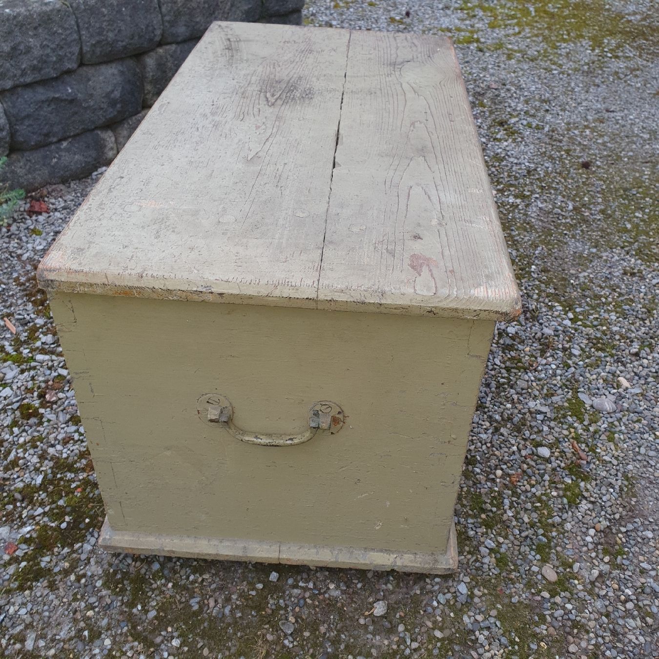 Cassapanche: Henkell Trocken Sekt Truhe Sitztruhe – Usato da Uesslingen venduto da 1Atelier 4