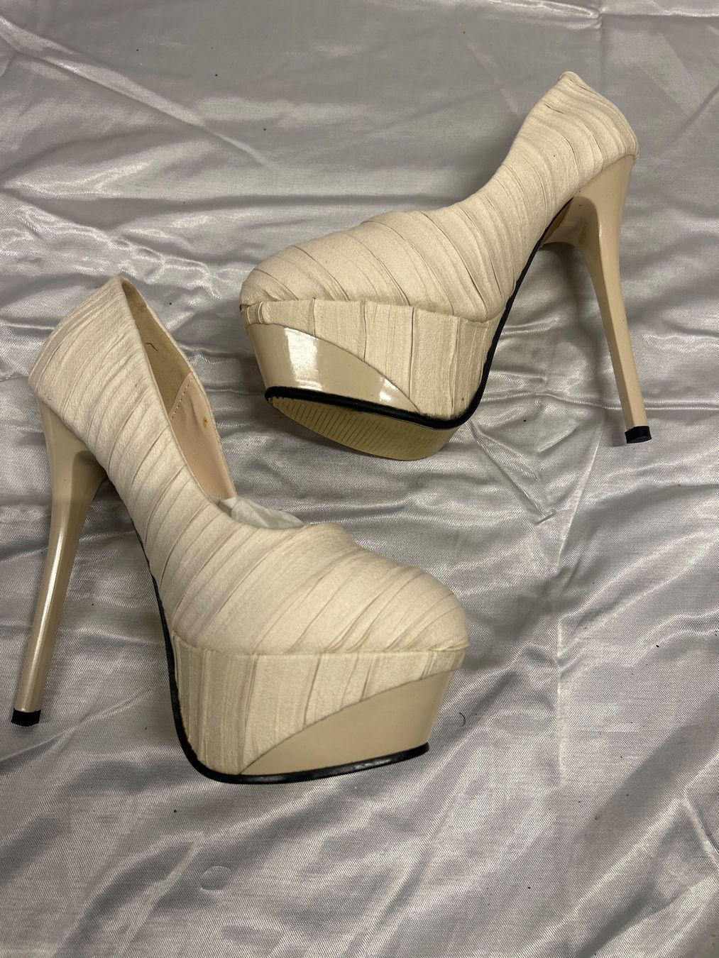 Scarpe da donna: Elegante Plateau Pumps Gr 36 Neu – Nuovo e nell'imballaggio originale da Regensdorf venduto da Spyke55 1