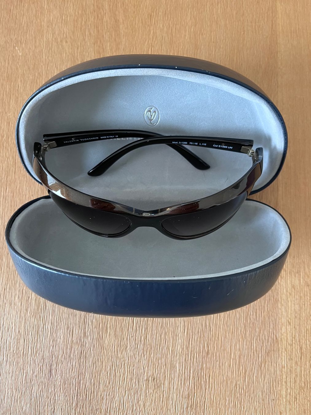 Brillen & Gläser: Sonnenbrille Valentin Yudashkin – Gebraucht aus Roggwil BE von KarotteV 2