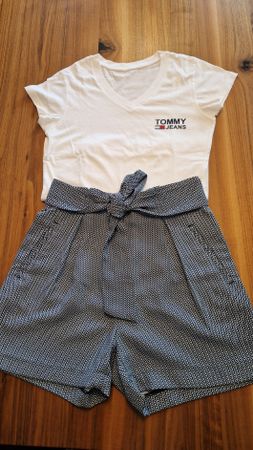 Tommy Jeans T-Shirt & H&M Shorts, Set, Gr. 38, Sommer!