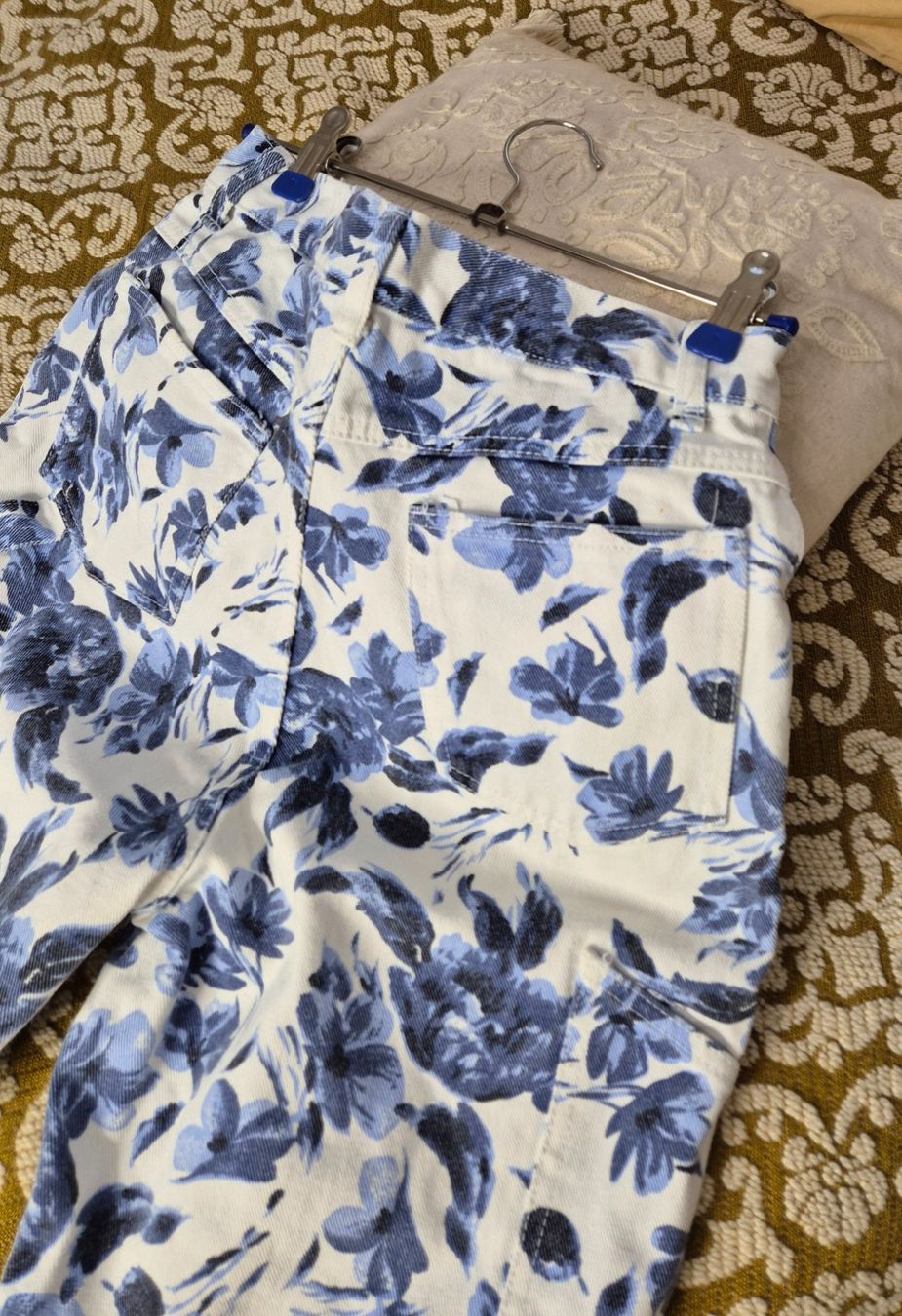 Pantaloni: shorts chazzz by charles – Usato da Leissigen venduto da ali_k9v8 3