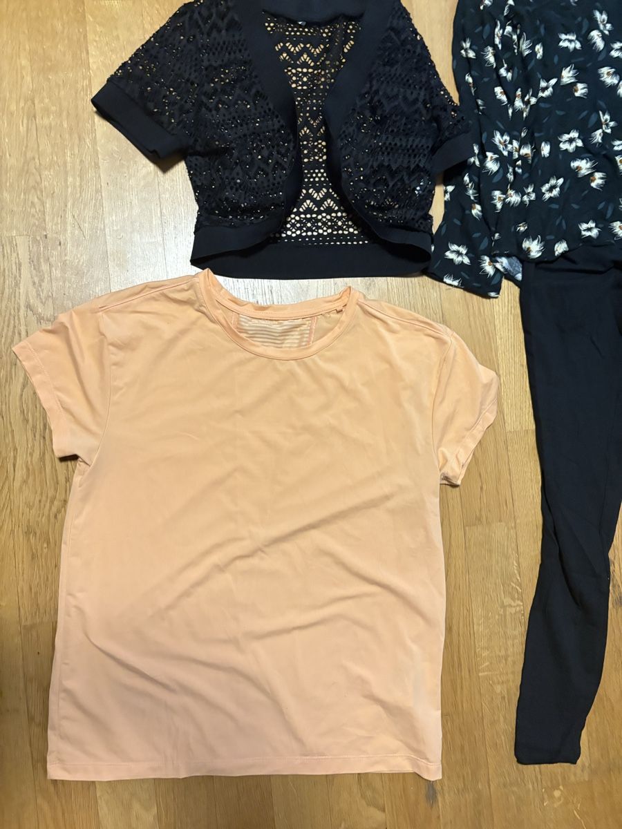 Kleiderpakete: Damen Kleiderpaket, Grösse S / 36 – Gebraucht aus Beromünster von msklef 1