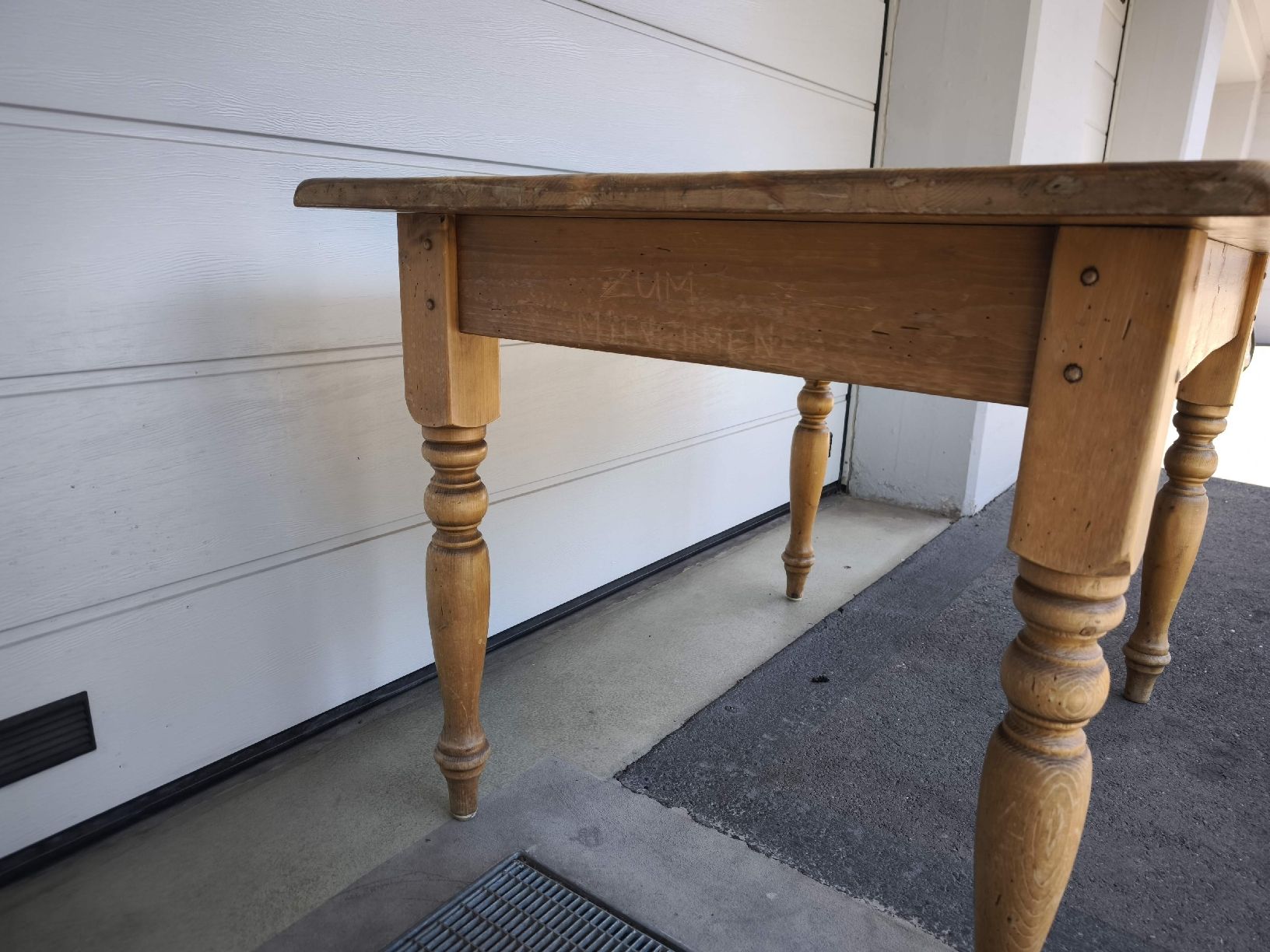 Tavoli: Hübscher Esstisch aus Holz – Usato da Winterthur venduto da Olaf4weiss 8