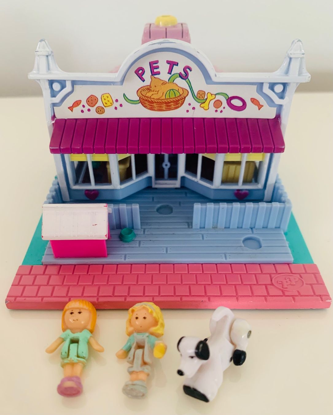 Polly Pocket Giocattoli: 96. Polly Pocket Pets mit Figuren – Usato da Uster venduto da myleens_vintage_toys