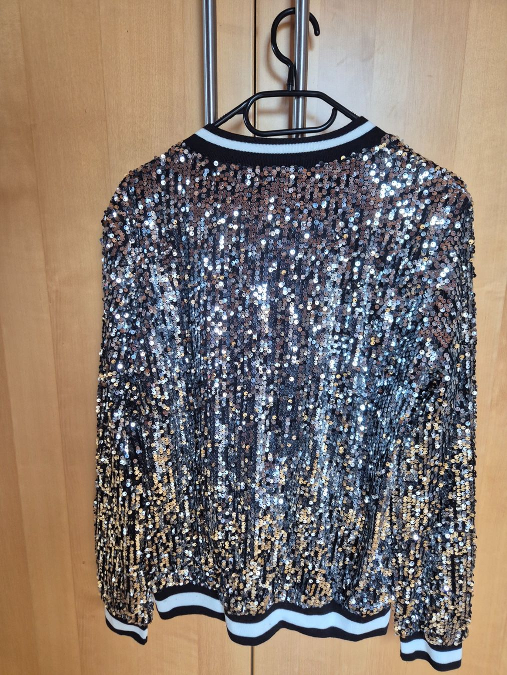 Giacche: Veste a paillettes taille 44 neuve – Usato da Cossonay-Ville venduto da bricbroc 1