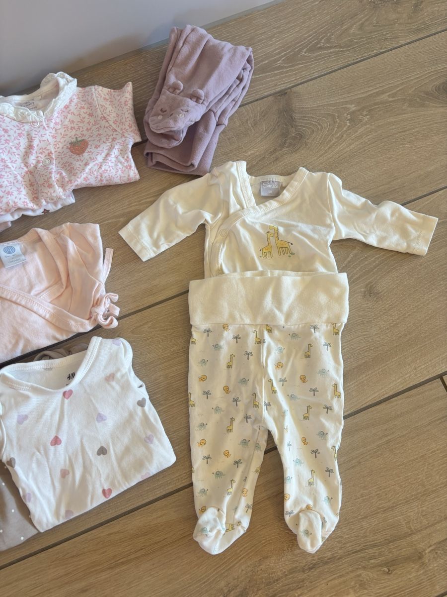 Lotti & Set di vestiti: Top Mädchen Kleiderpaket Gr. 50/56 – Usato da Hinwil venduto da hanni24 4