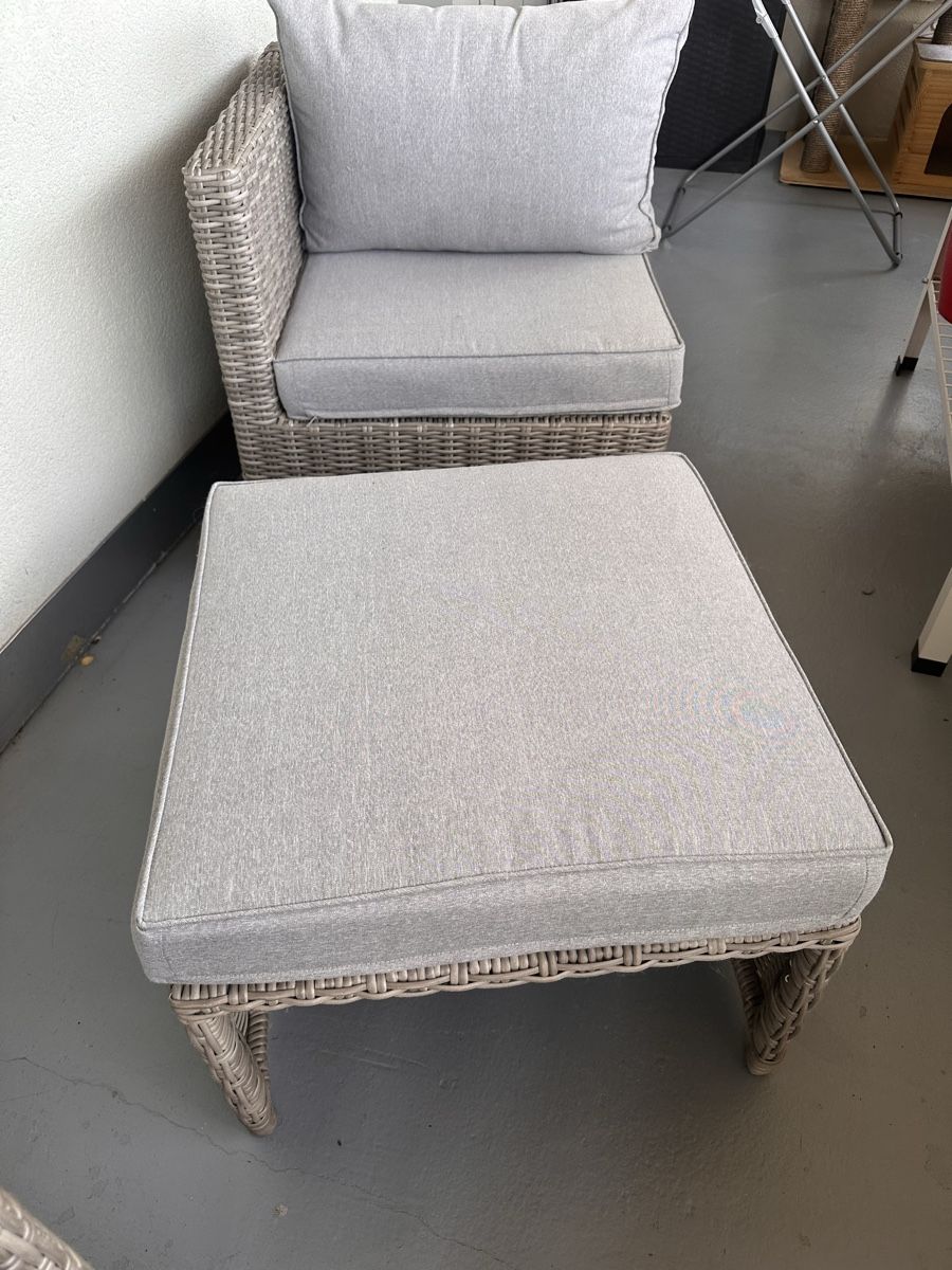 Sessel: Gartenmöbel Lounge Set / Auflagen Grau / 4 Teile  – Gebraucht aus Gränichen von krz_lth9 2