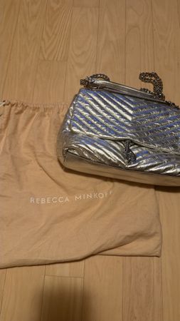 Handtasche Rebecca Minkoff silber, sehr gesteppt guter Z.