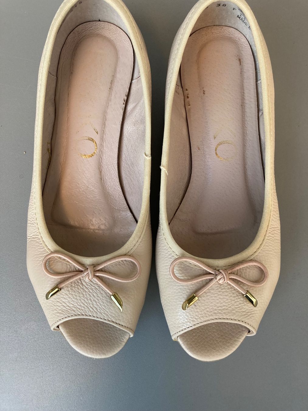 Scarpe da donna: Leder Ballerinas Gr. 38 – Usato da Stallikon venduto da dotka07