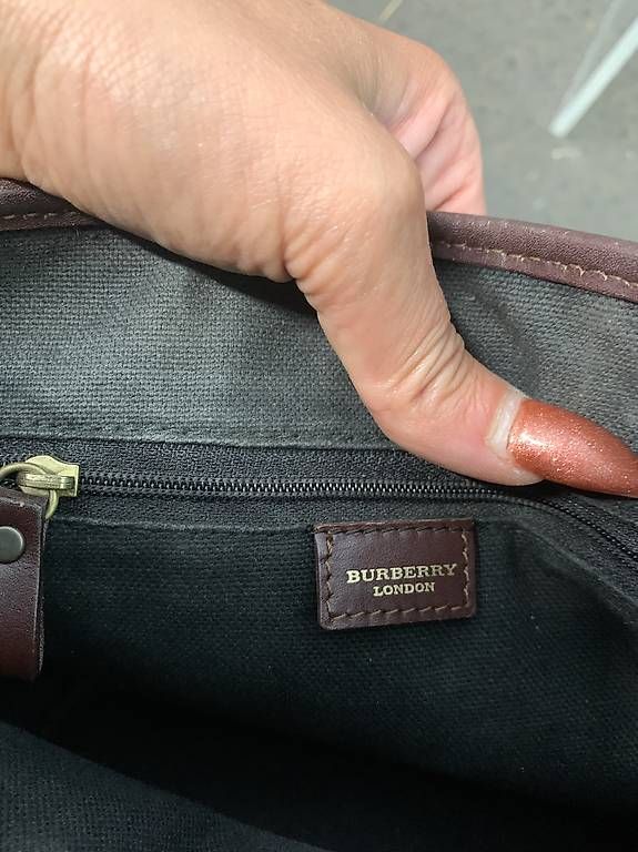 Burberry Taschen für Damen: Zeitlose original Burberry Handtasche – Gebraucht aus Rothrist von Oddymanliane 4