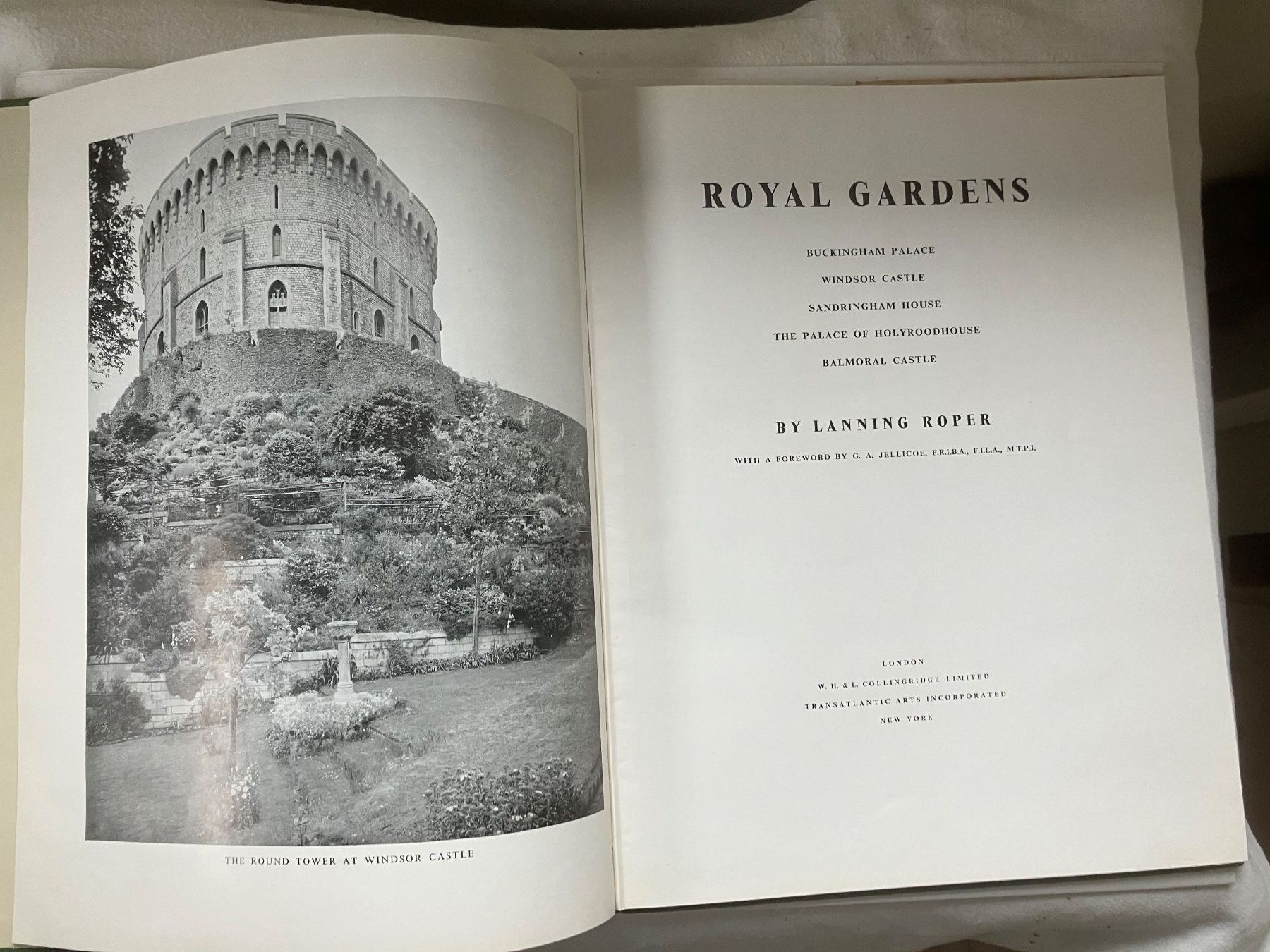 Libri: Royal Gardens  Lanning Roper – Usato da ZUERICH venduto da Carolus1 3
