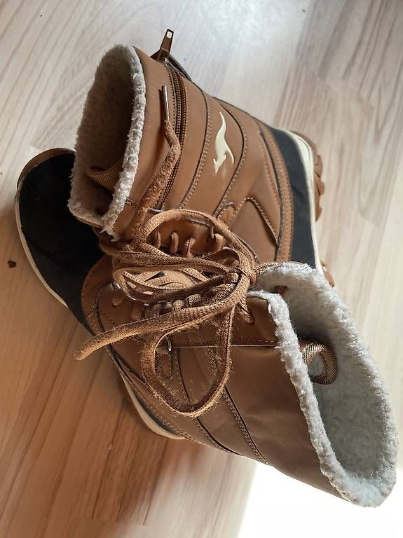 Scarpe da uomo: Bottes hiver 34 kangaroos – Usato da Grattavache venduto da Benterra 2