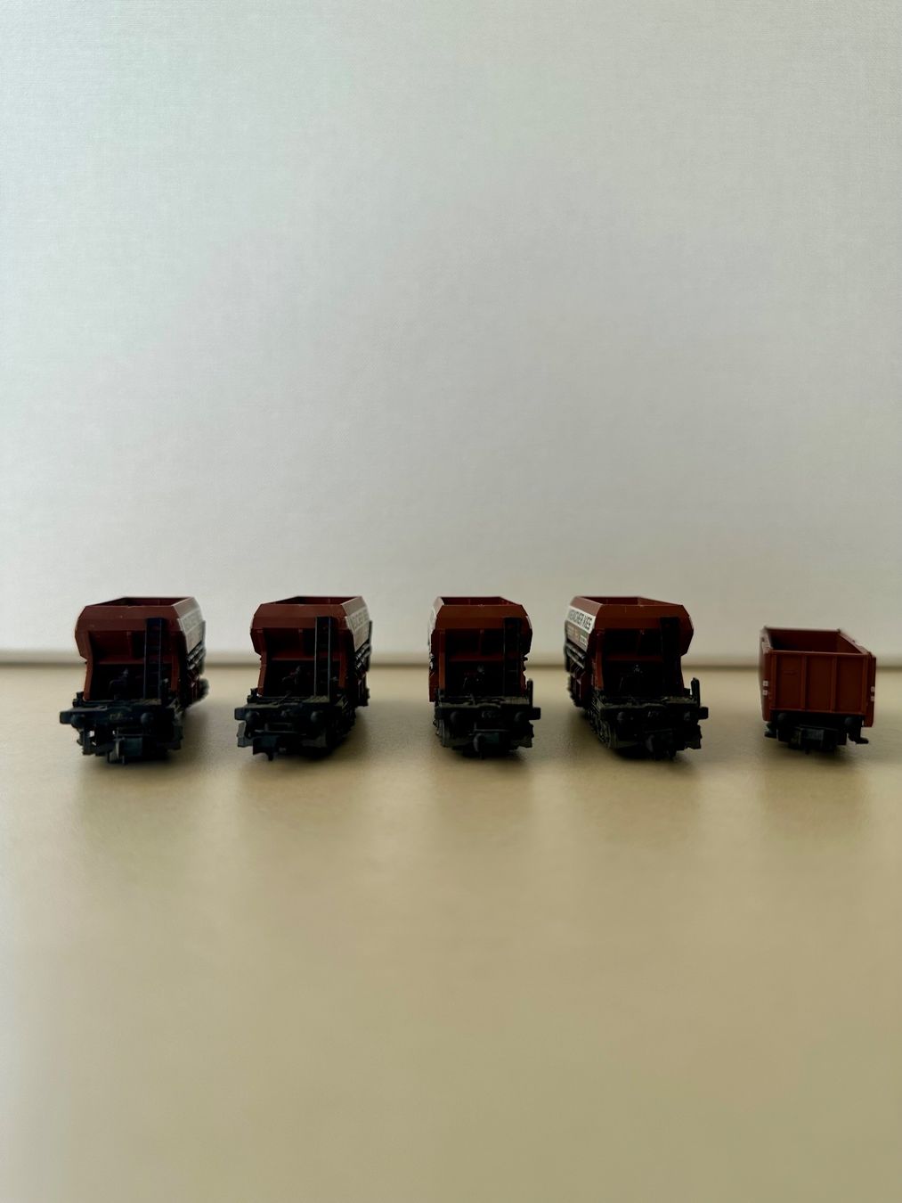Trix Modellini di ferrovie: Minitrix N - 5x SBB Güterwagen - Weiacher Kies OVP – Usato da Muri AG venduto da gae_kz9y 2