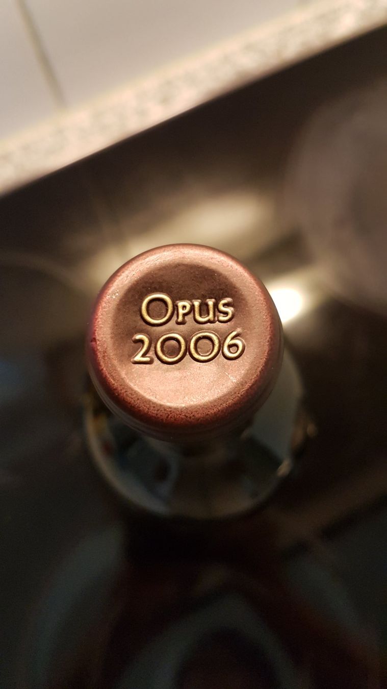 Vino: Opus One 2006 – Nuovo (secondo la descrizione) da Grenchen venduto da poggione 7