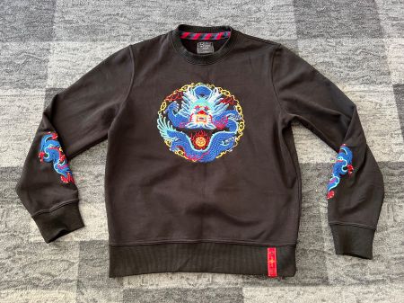 Stickerei Schwarzer Pullover mit Drachen Gr L Unisex