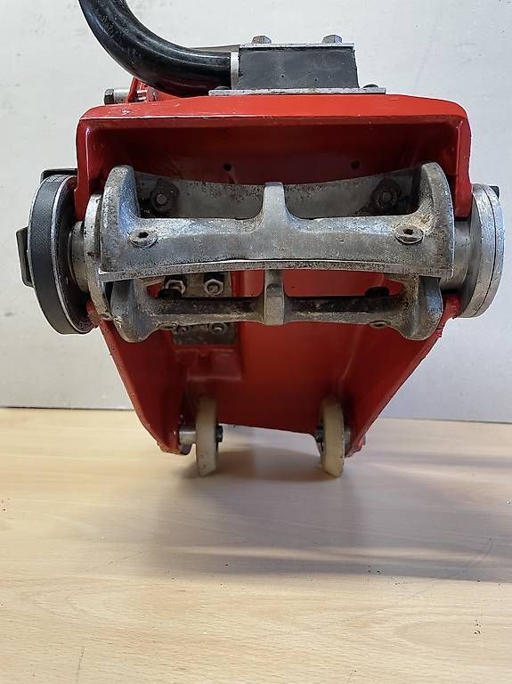 Tutte le macchine: Farros Biber mit Jonsereds Motor – Usato da Ennenda venduto da Geraetekeller01 4