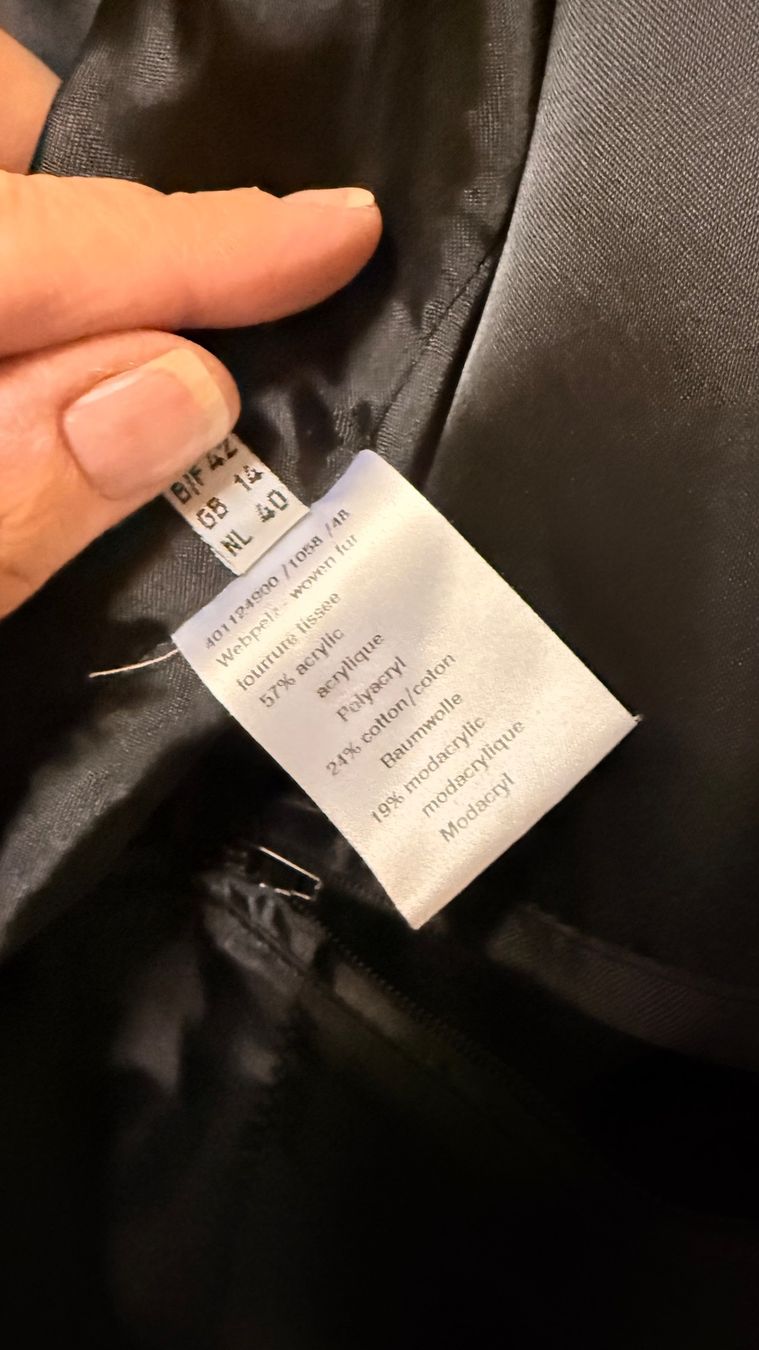 Giacche: • Webpelz Jacke • – Usato da Basel venduto da mendoza13 3