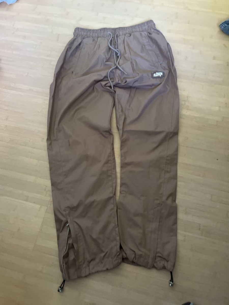 Hosen: Elevate Nylon Hose – Gebraucht aus Zürich von dim_58lk