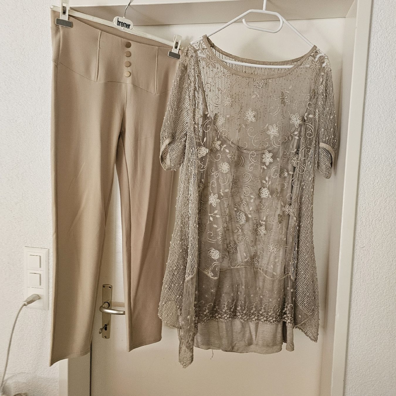 Lotti di vestiti: kleiderpsket 3 teilig gr 46 – Nuovo (secondo la descrizione) da wolfhalden venduto da 46464646 6